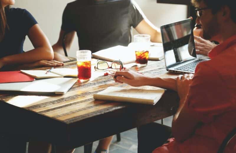 Amélioration de la productivité des employés : Guide complet pour les entreprises