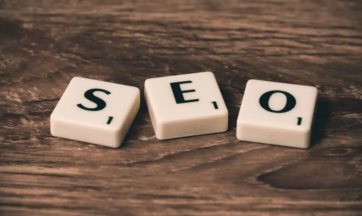 Création d’une identité de marque solide : Guide des meilleures pratiques SEO