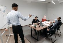 Comment définir un axe de communication ?