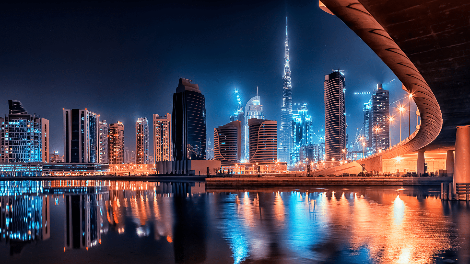 La ville de Dubai de nuit